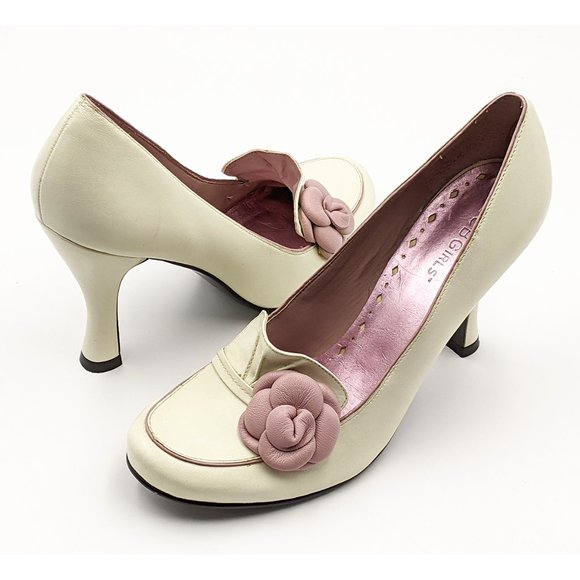BCBGirls Shoes - BCBGirls Retro Loafer Heels size 8